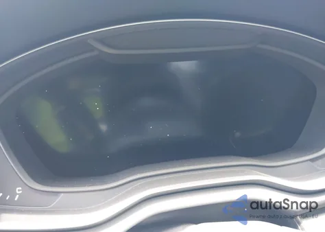 2018 Audi Q5 2.0T Premium/2.0T Tech Premium z USA, uszkodzony, nr VIN WA1BNAFY2J2104017